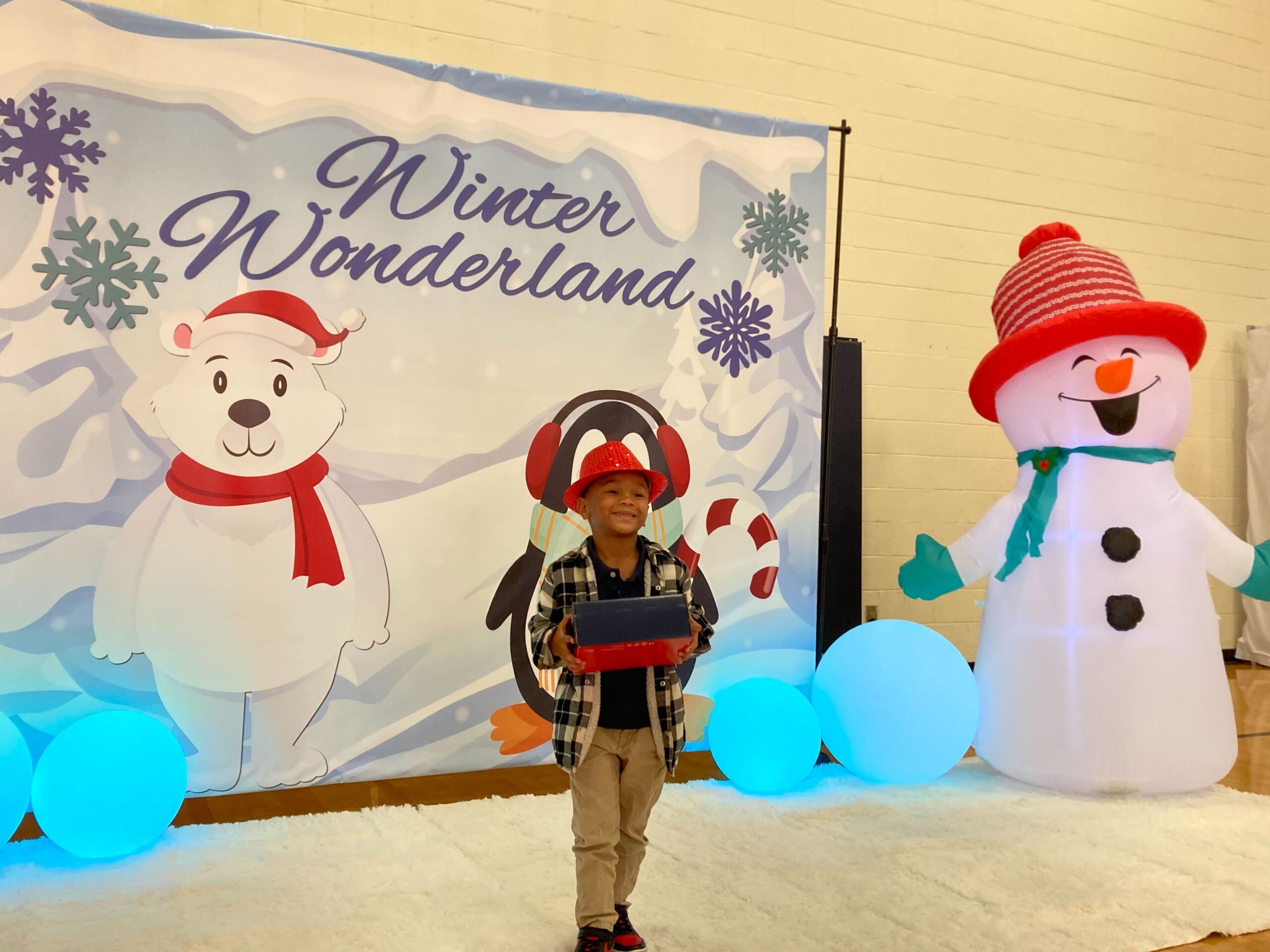 Mercedes-Benz Brings Shoes and Winter Wonderland to Children in Atlanta!