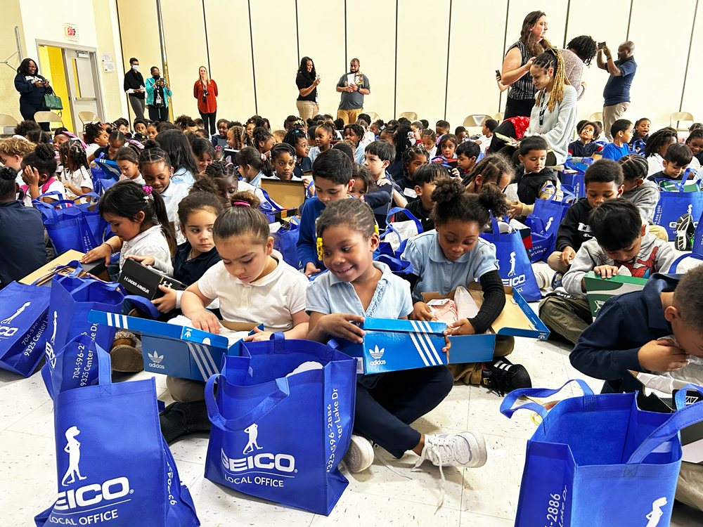 happy kids open shoes